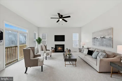 $935,000 | 105 Meadowbrook Court Southwest, Leesburg, VA 20175