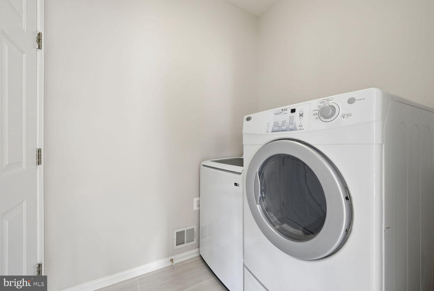 105 Meadowbrook Court Southwest Leesburg, VA 20175 - Photo 33 of 34