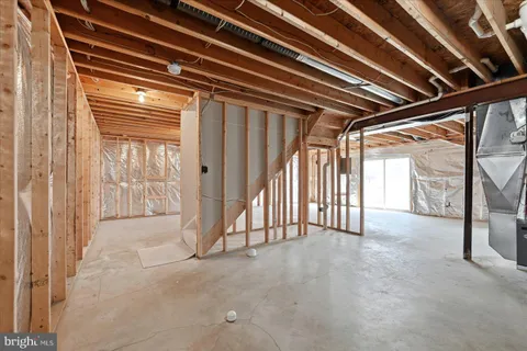 $935,000 | 105 Meadowbrook Court Southwest, Leesburg, VA 20175