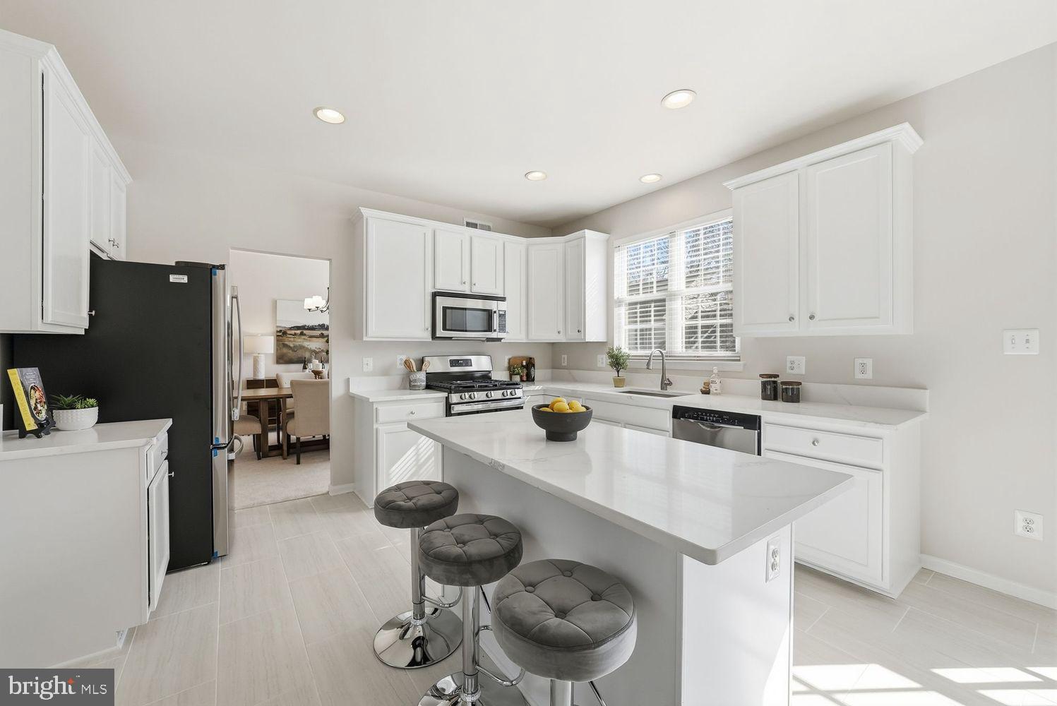 105 Meadowbrook Court Southwest Leesburg, VA 20175 - Photo 10 of 34