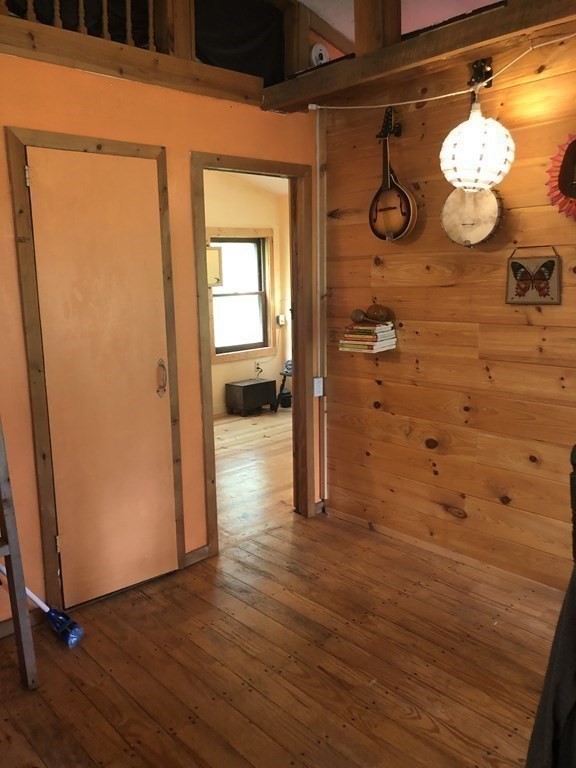 241 Barnard Road Shelburne, MA 01370 - Photo 9 of 19 Gallery Image 9