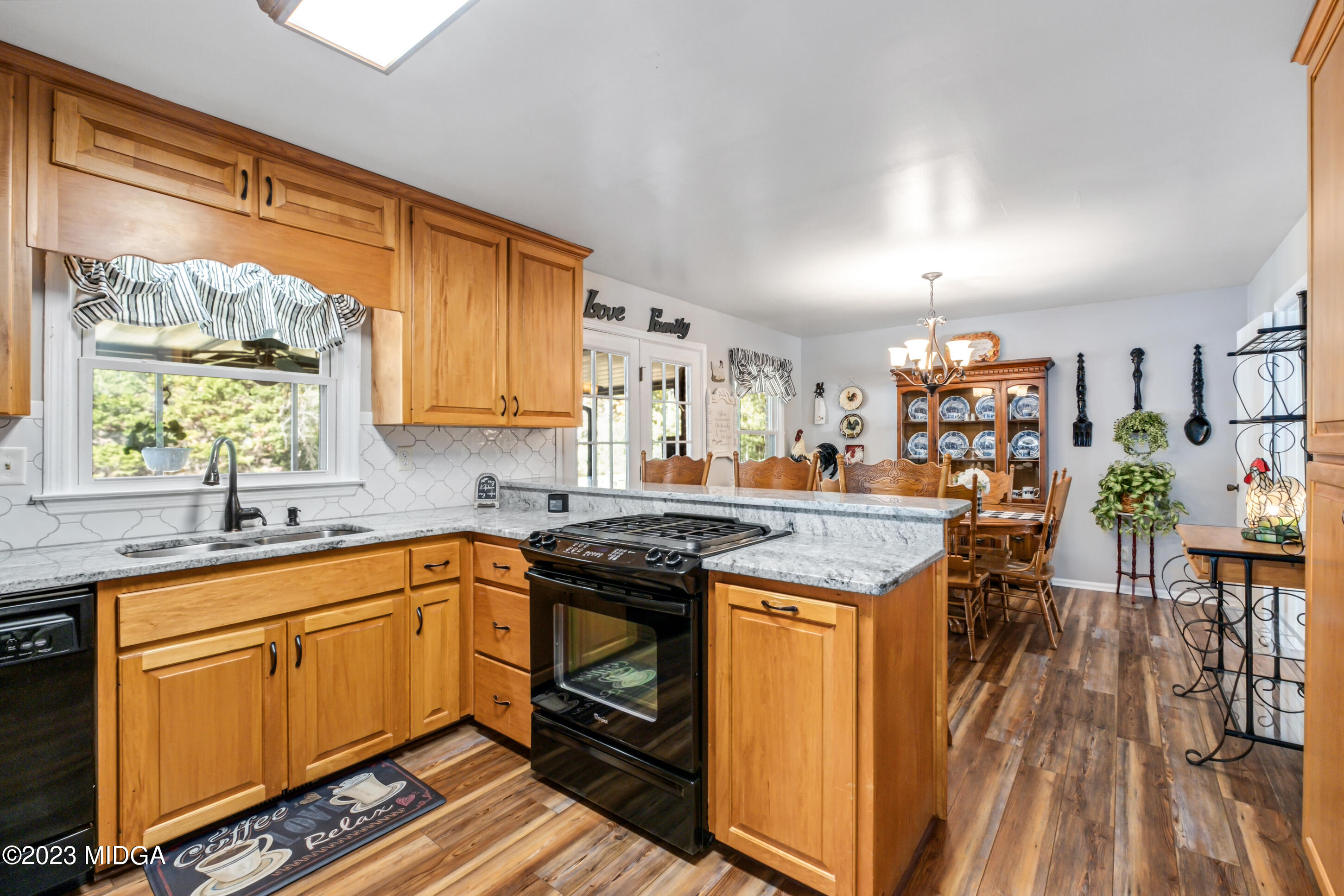 2087 Graham Road Macon, GA 31211 - Photo 11 of 41 Kitchen