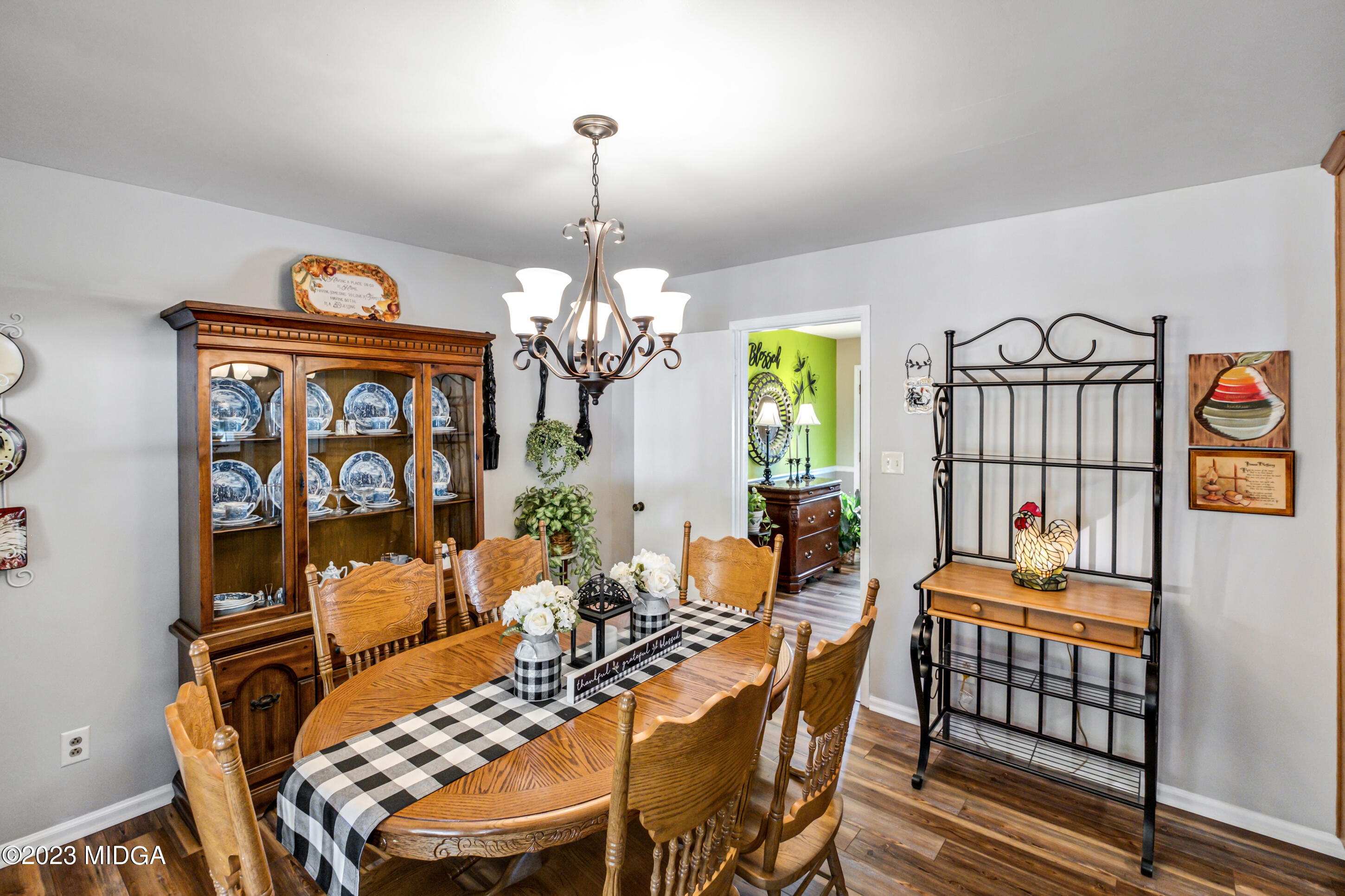 2087 Graham Road Macon, GA 31211 - Photo 14 of 41 Dining Room