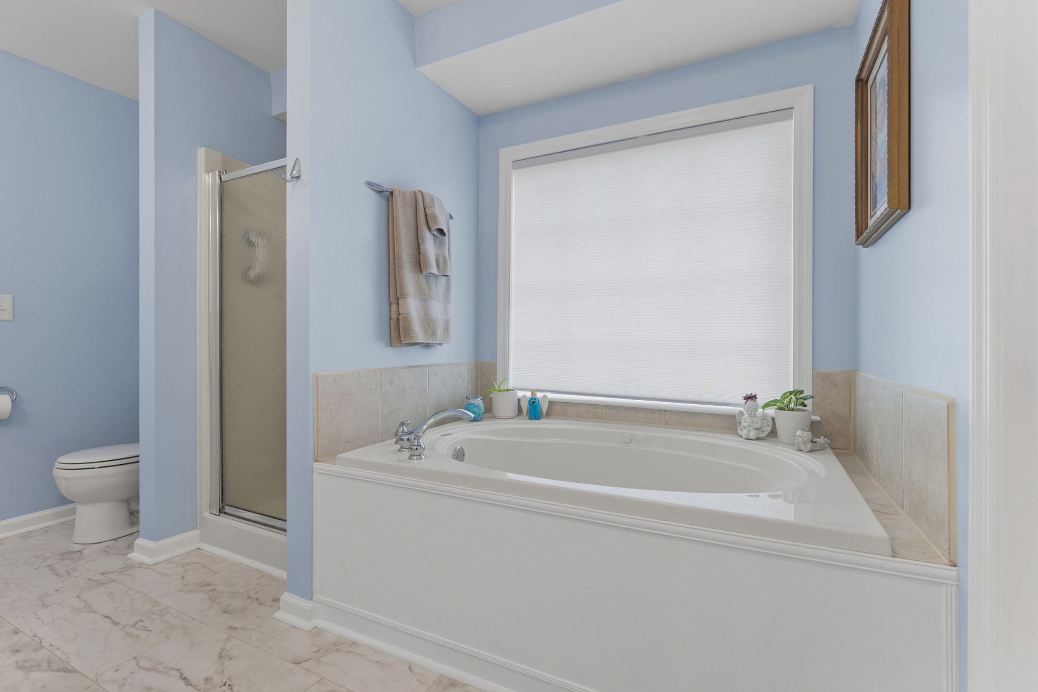454 Campbell Hollow Road Bethpage, TN 37022 - Photo 32 of 57 a white bath tub sitting next to a white toilet