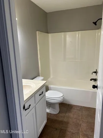 $289,000 | 102 Masters Cove, Senatobia, MS 38668