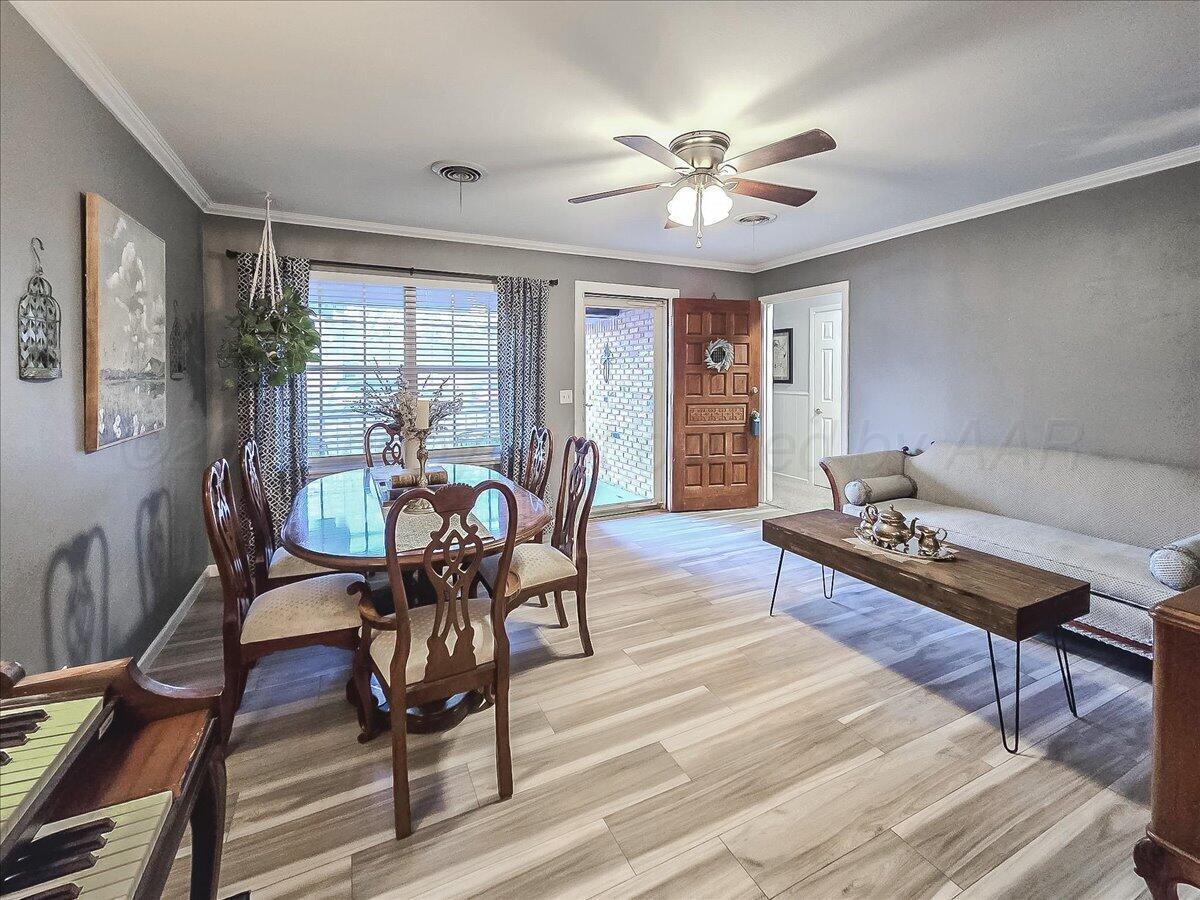 4112 Tucson Drive Amarillo, TX 79109 - Photo 3 of 26 4112 Tucson - New Living Room 1