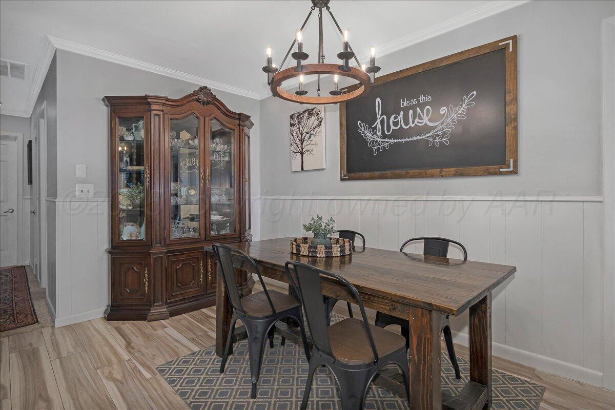 4112 Tucson Drive Amarillo, TX 79109 - Photo 10 of 26 4112 Tucson - Dining Room