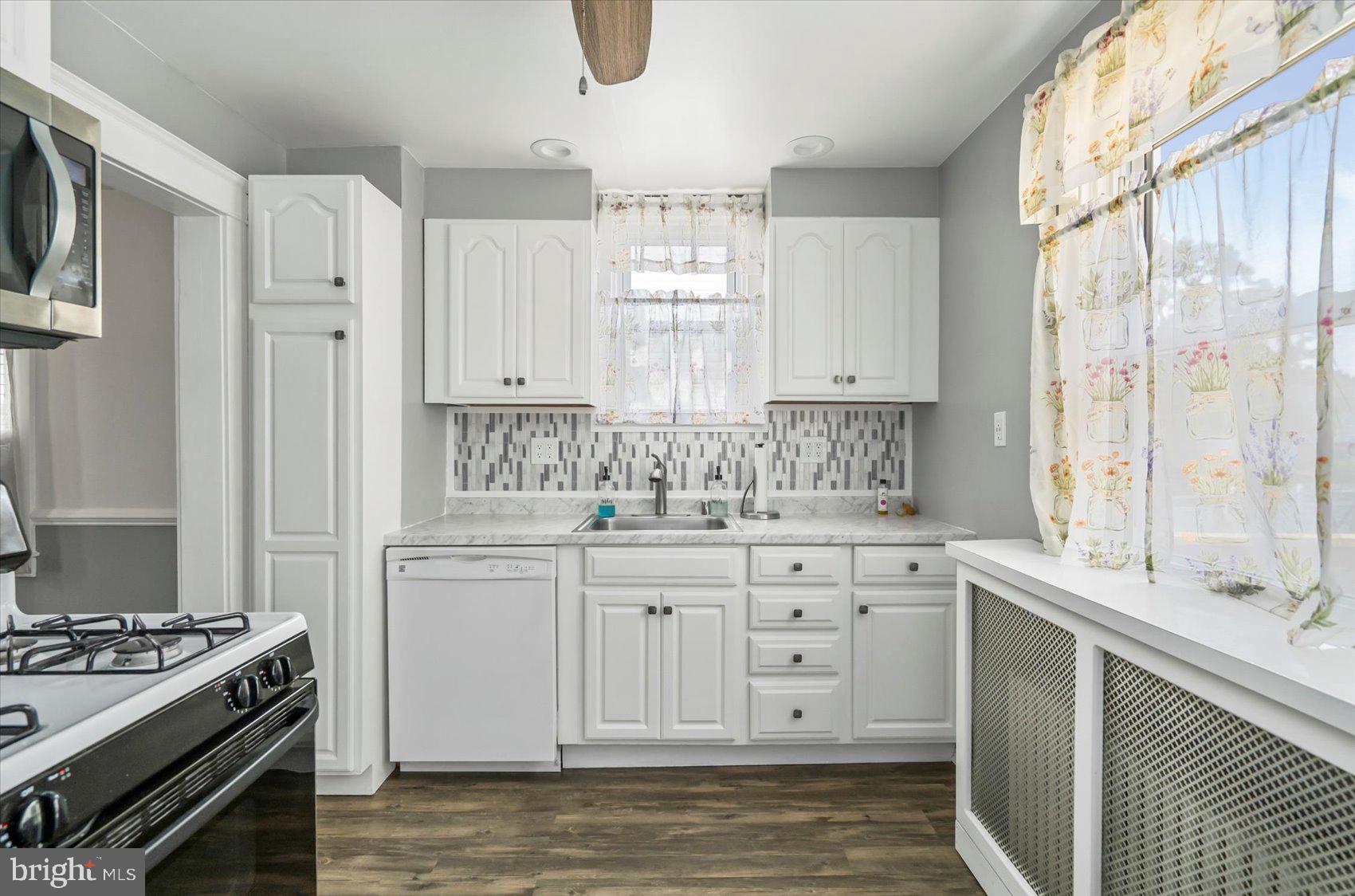 8318 Beryl Road Parkville, MD 21234 - Photo 11 of 36 Gallery Image 11