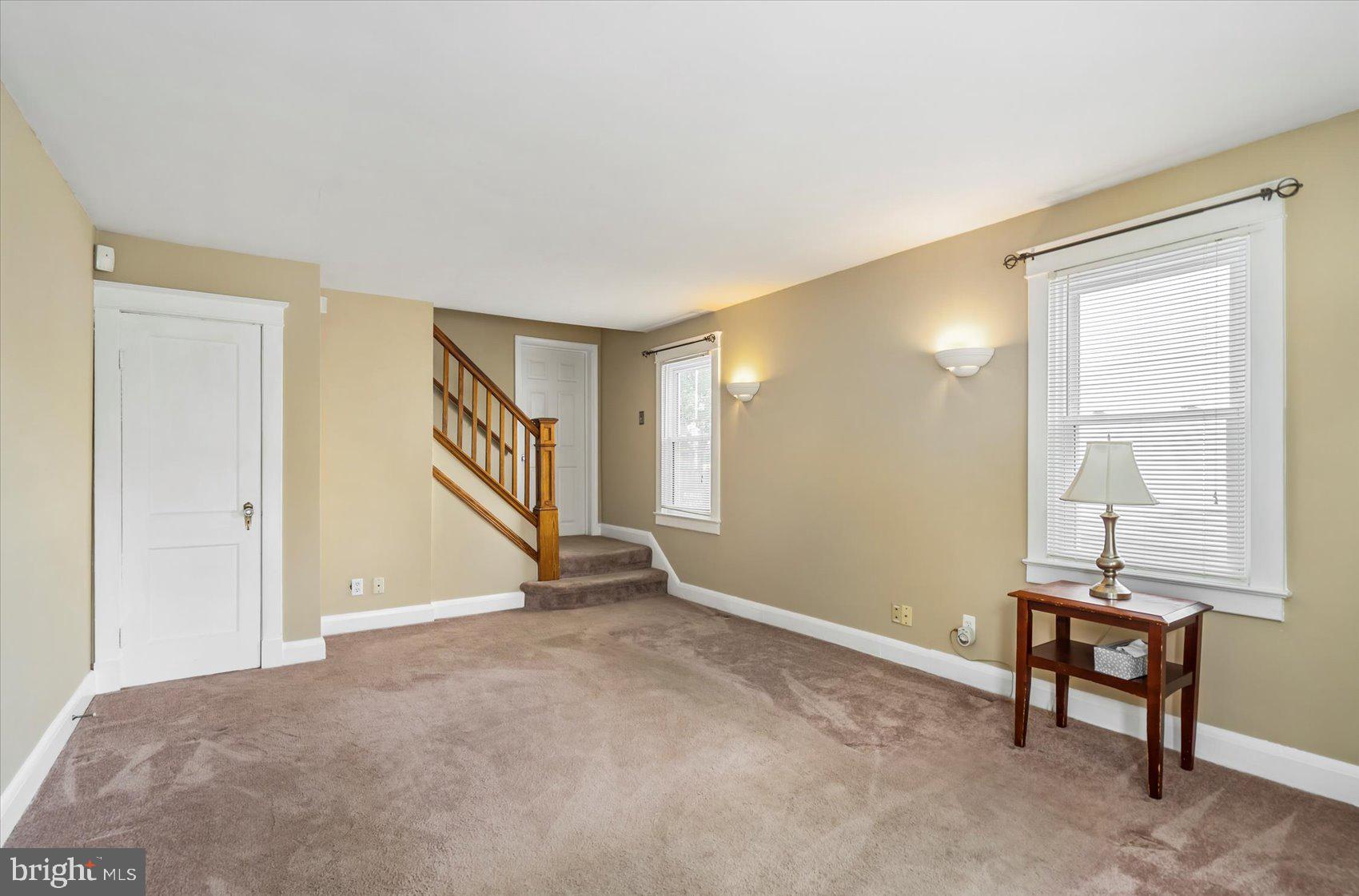 8318 Beryl Road Parkville, MD 21234 - Photo 4 of 36 Gallery Image 4