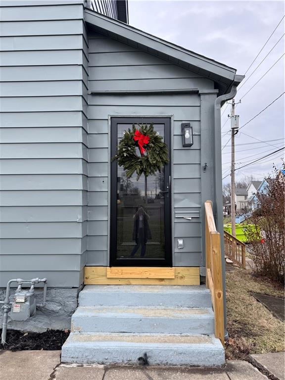 504 Emerson Avenue Farrell, PA 16121 - Photo 3 of 24 a view of entrance door of the house