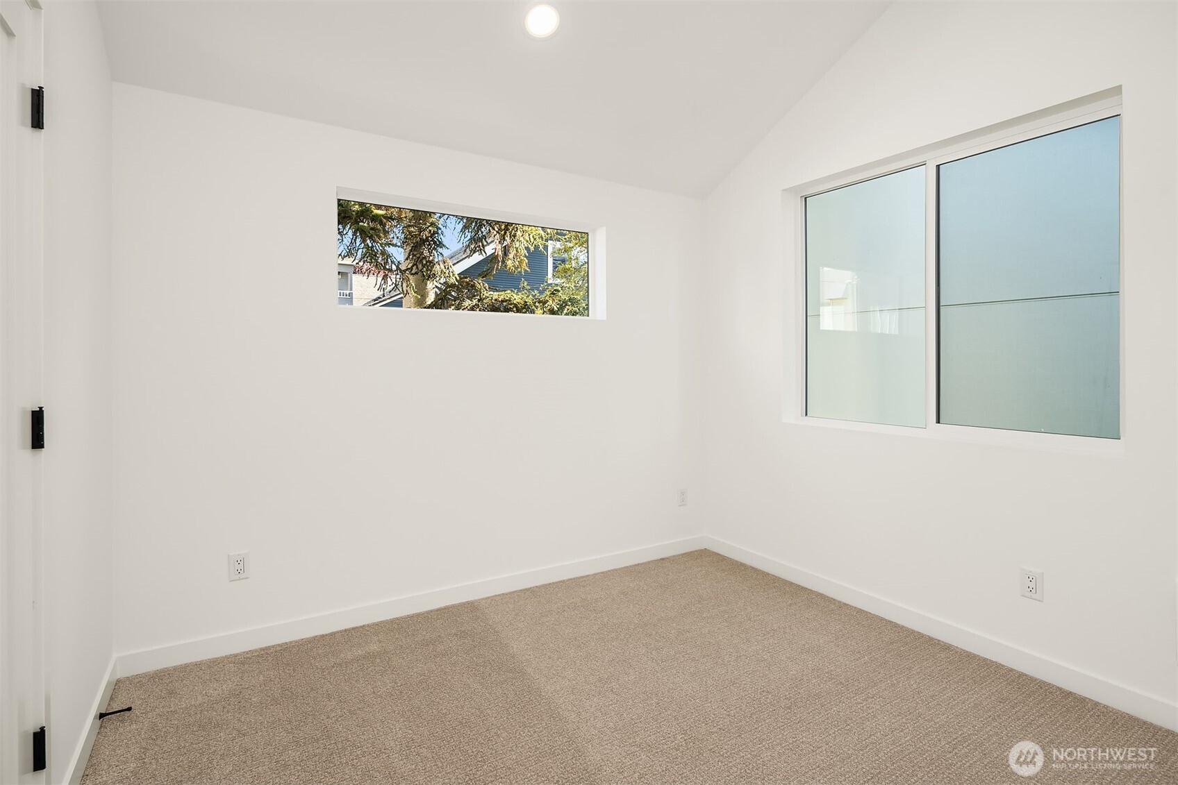 3444 Northwest 65th Street Seattle, WA 98117 - Photo 22 of 38