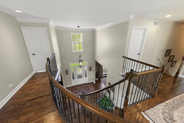$1,189,000 | 318 Erie Circle, Bloomingdale, IL 60108