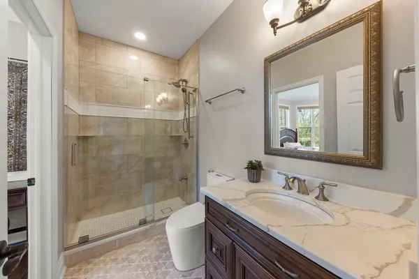 $1,189,000 | 318 Erie Circle, Bloomingdale, IL 60108