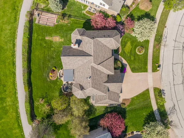 $1,189,000 | 318 Erie Circle, Bloomingdale, IL 60108