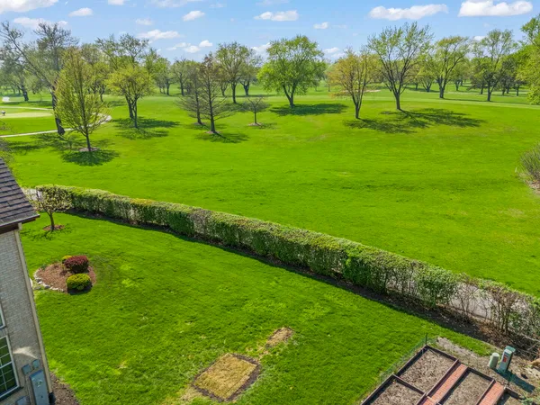$1,189,000 | 318 Erie Circle, Bloomingdale, IL 60108