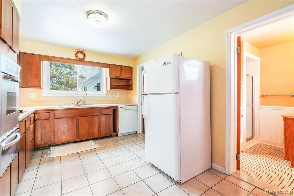 6243 Denton Road Belleville, MI 48111 - Photo 19 of 47