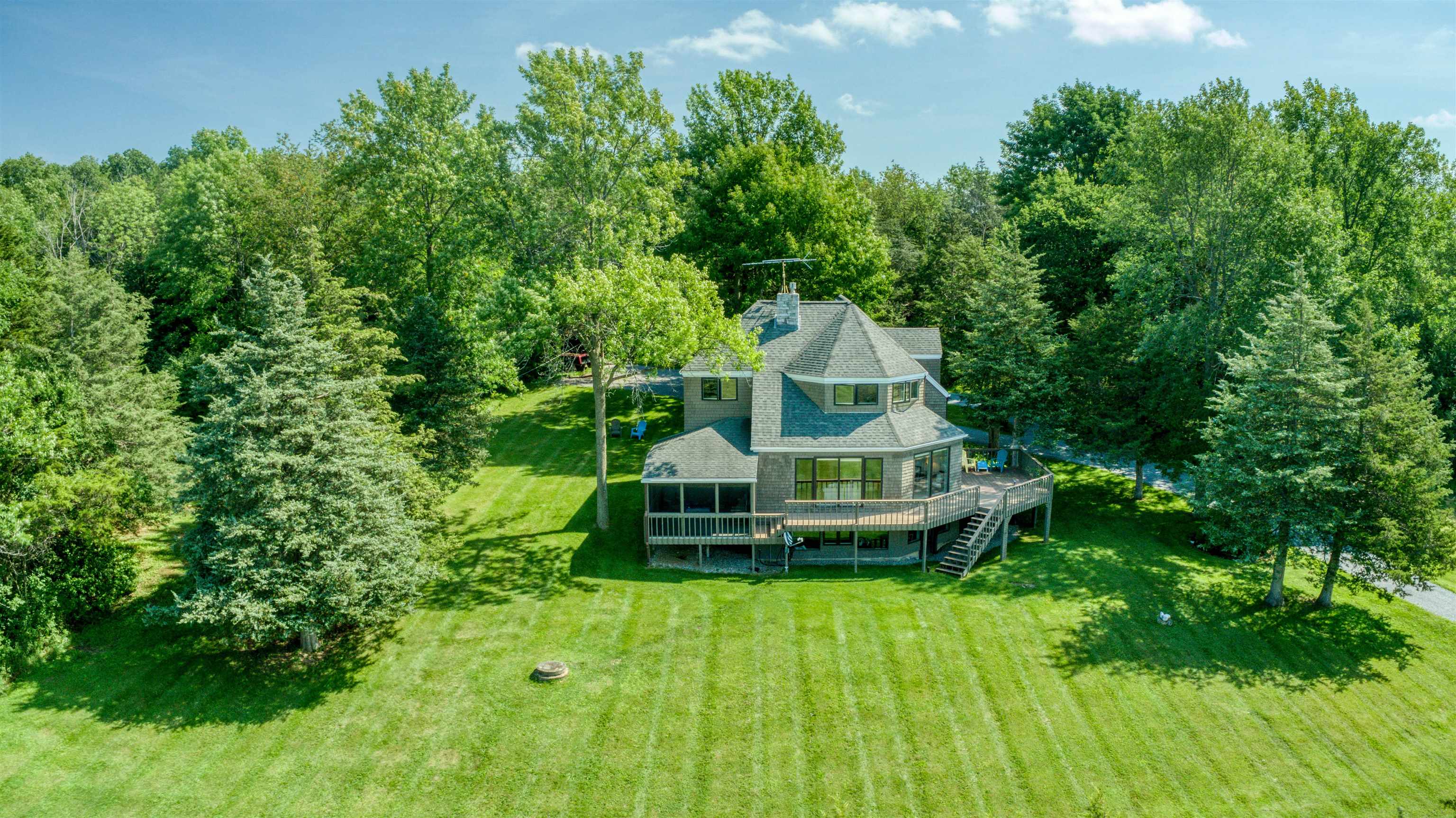 122 Island Farm Road Charlotte, VT 05445 - Photo 5 of 37 Gallery Image 5