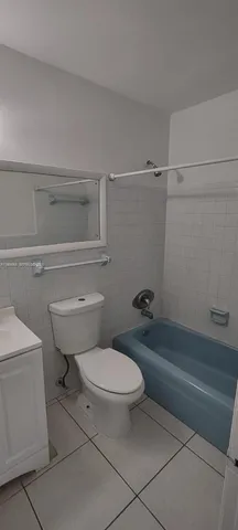 $1,700 | 230 Northeast 40th Street, Unit 1, Oakland Park, FL 33334