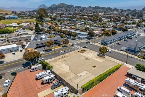 $1,075,000 | 1111 Main Street, Morro Bay, CA 93442