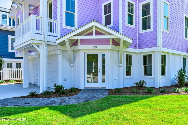 $2,300,000 | 129 Seawatch Way, Kure Beach, NC 28449