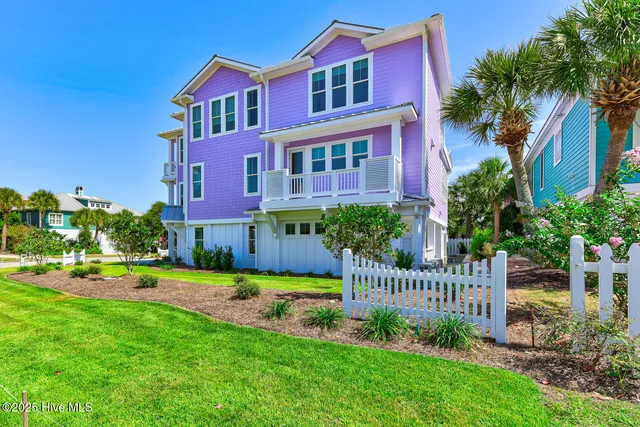 $2,300,000 | 129 Seawatch Way, Kure Beach, NC 28449