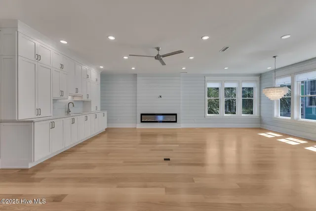 $2,300,000 | 129 Seawatch Way, Kure Beach, NC 28449