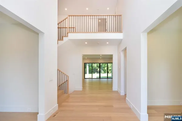 $3,600,000 | 3 Central Avenue, Demarest, NJ 07627