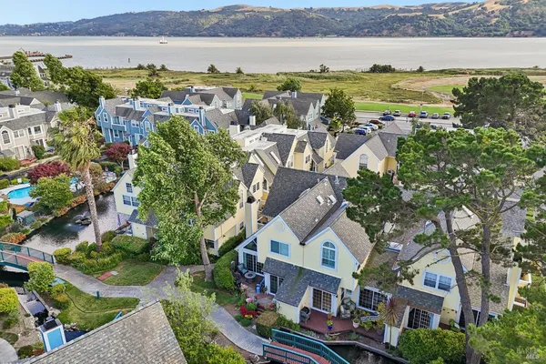 $799,000 | 260 Marina Village Way, Benicia, CA 94510