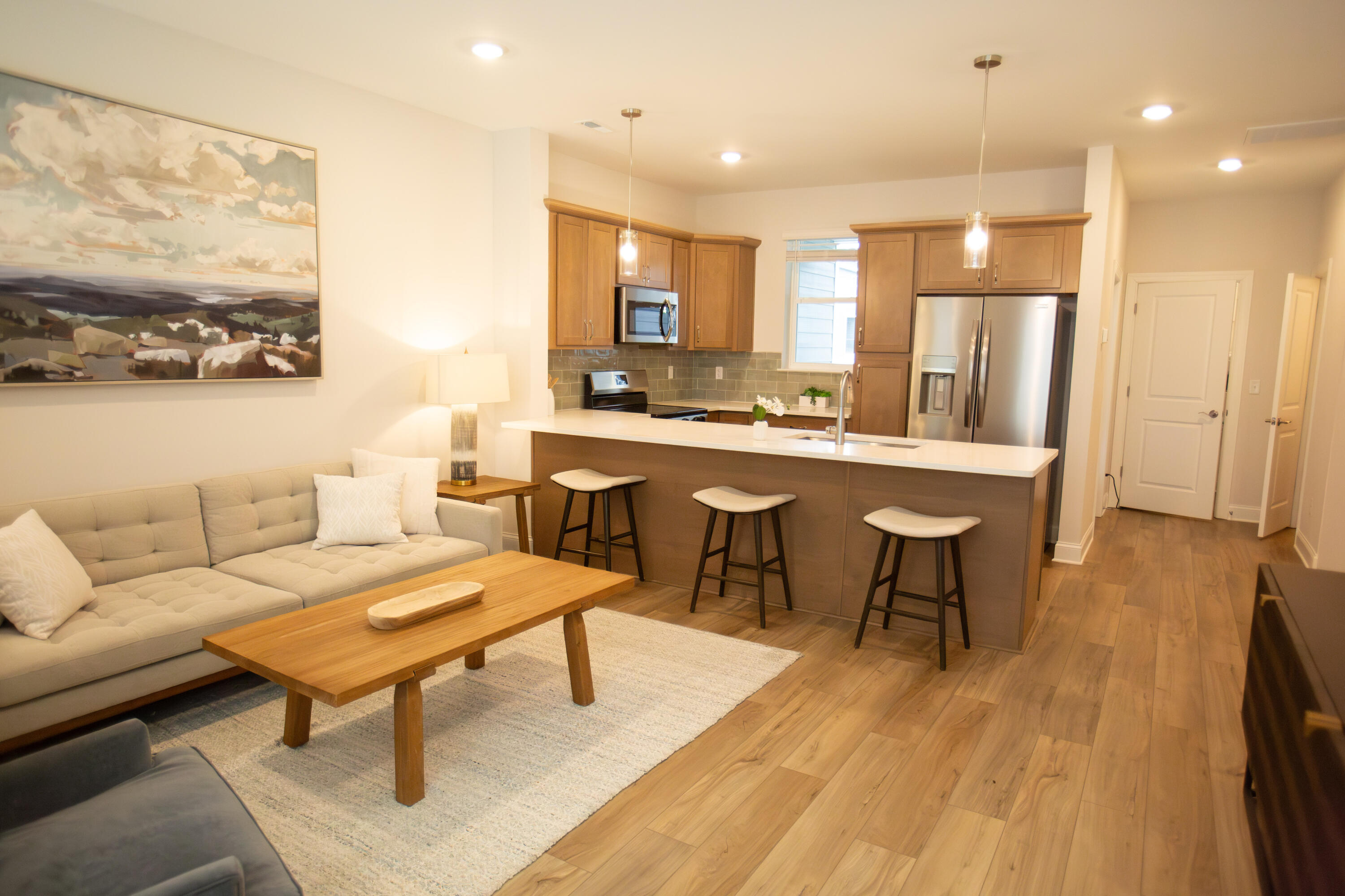 803 Bespoke Way, Unit 4 Chattanooga, TN 37403 - Photo 5 of 16 KItchen/Living Room