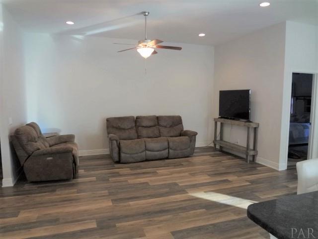 7359 Farmers Road Pensacola, FL 32526 - Photo 2 of 21 Gallery Image 2