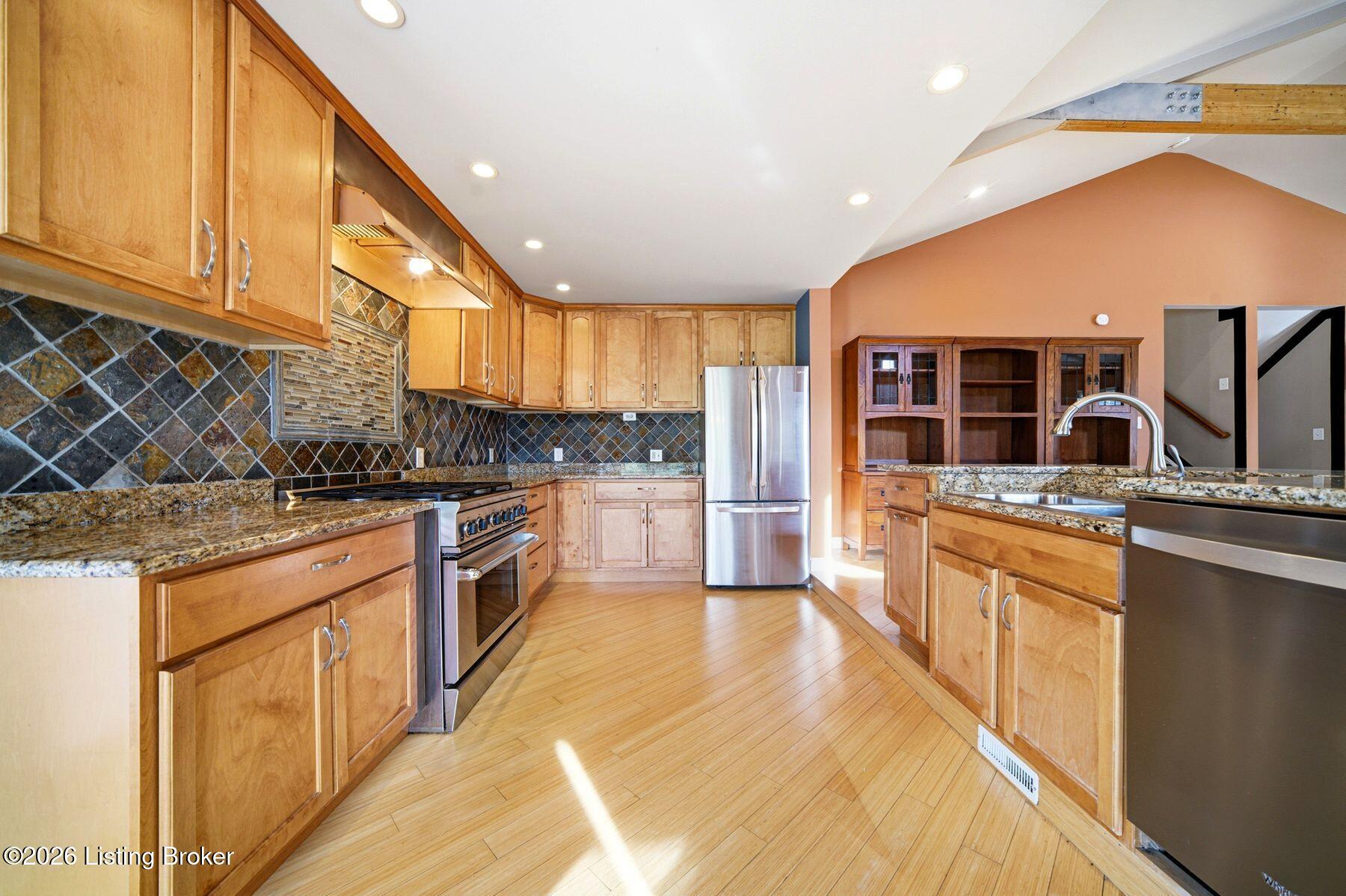 608 Cloverlea Road Louisville, KY 40206 - Photo 28 of 65 photo_online_038