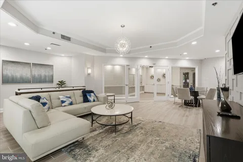 $399,000 | 1001 North Vermont Street, Unit 804, Arlington, VA 22201