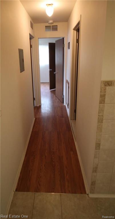 470 Baldwin Avenue Rochester, MI 48307 - Photo 12 of 29