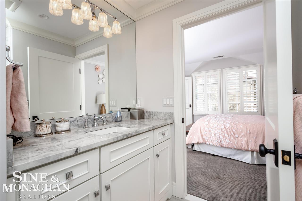 570 Shelden Road Grosse Pointe Shores, MI 48236 - Photo 29 of 66