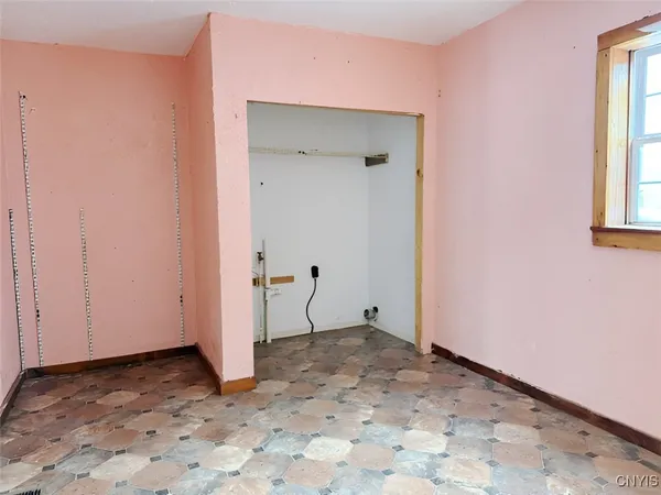 $49,900 | 696 County Rte 16, Mexico, NY 13114