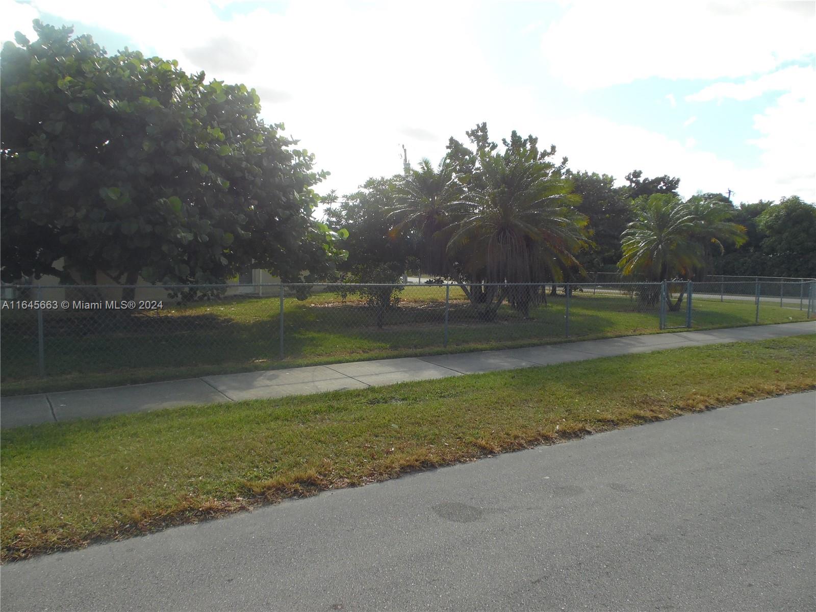 15498 Harding Lane Homestead, FL 33033 - Photo 22 of 24 Gallery Image 22