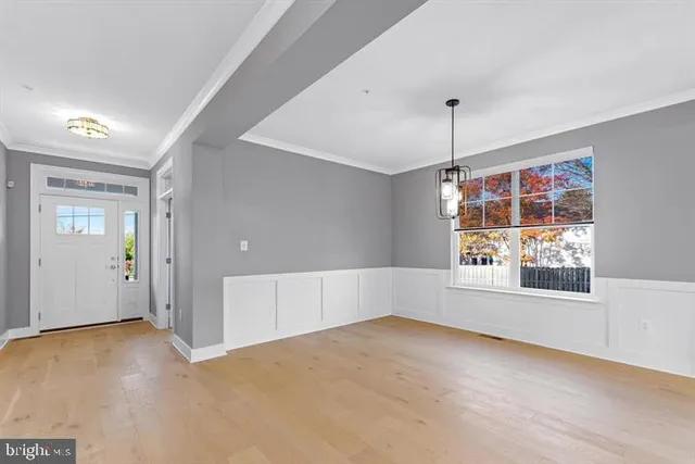 $945,000 | 890 Alameda Drive, Huntingtown, MD 20639