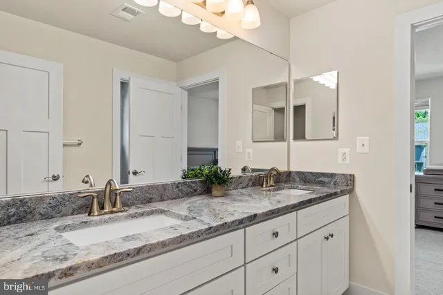 $945,000 | 890 Alameda Drive, Huntingtown, MD 20639