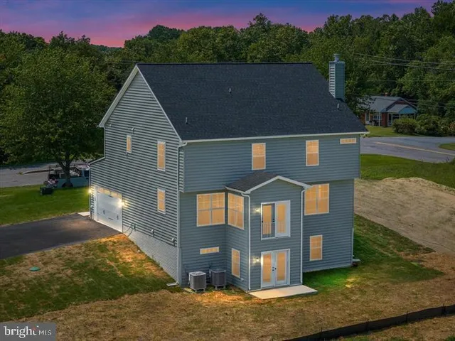 $945,000 | 890 Alameda Drive, Huntingtown, MD 20639