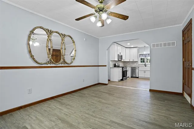 $575,000 | 7733 Highway 159, Moro, IL 62067