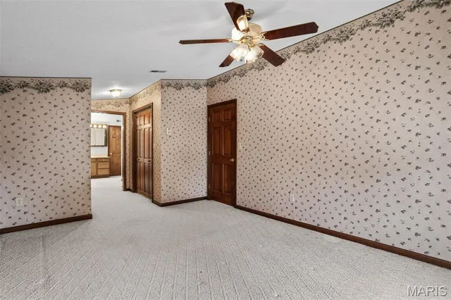 $575,000 | 7733 Highway 159, Moro, IL 62067