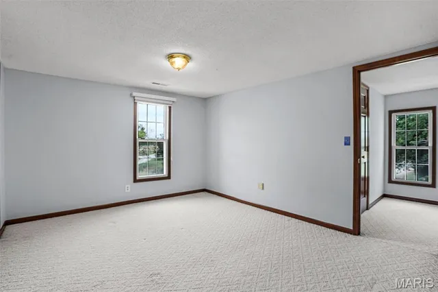 $575,000 | 7733 Highway 159, Moro, IL 62067