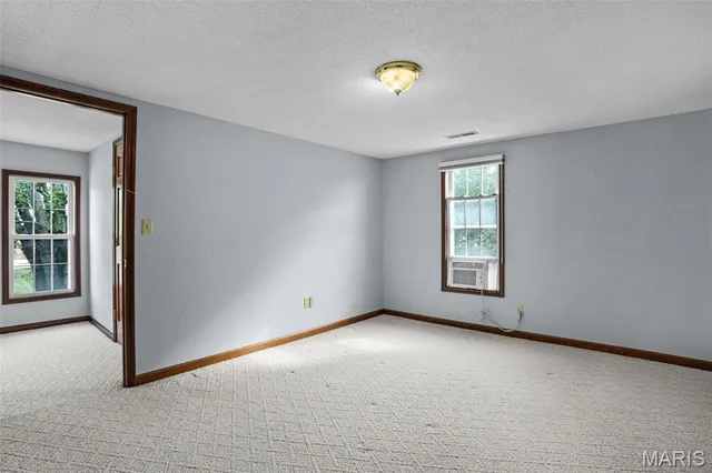 $575,000 | 7733 Highway 159, Moro, IL 62067