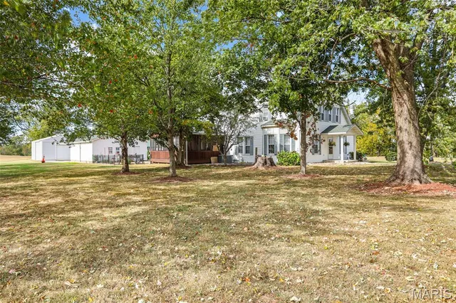 $575,000 | 7733 Highway 159, Moro, IL 62067