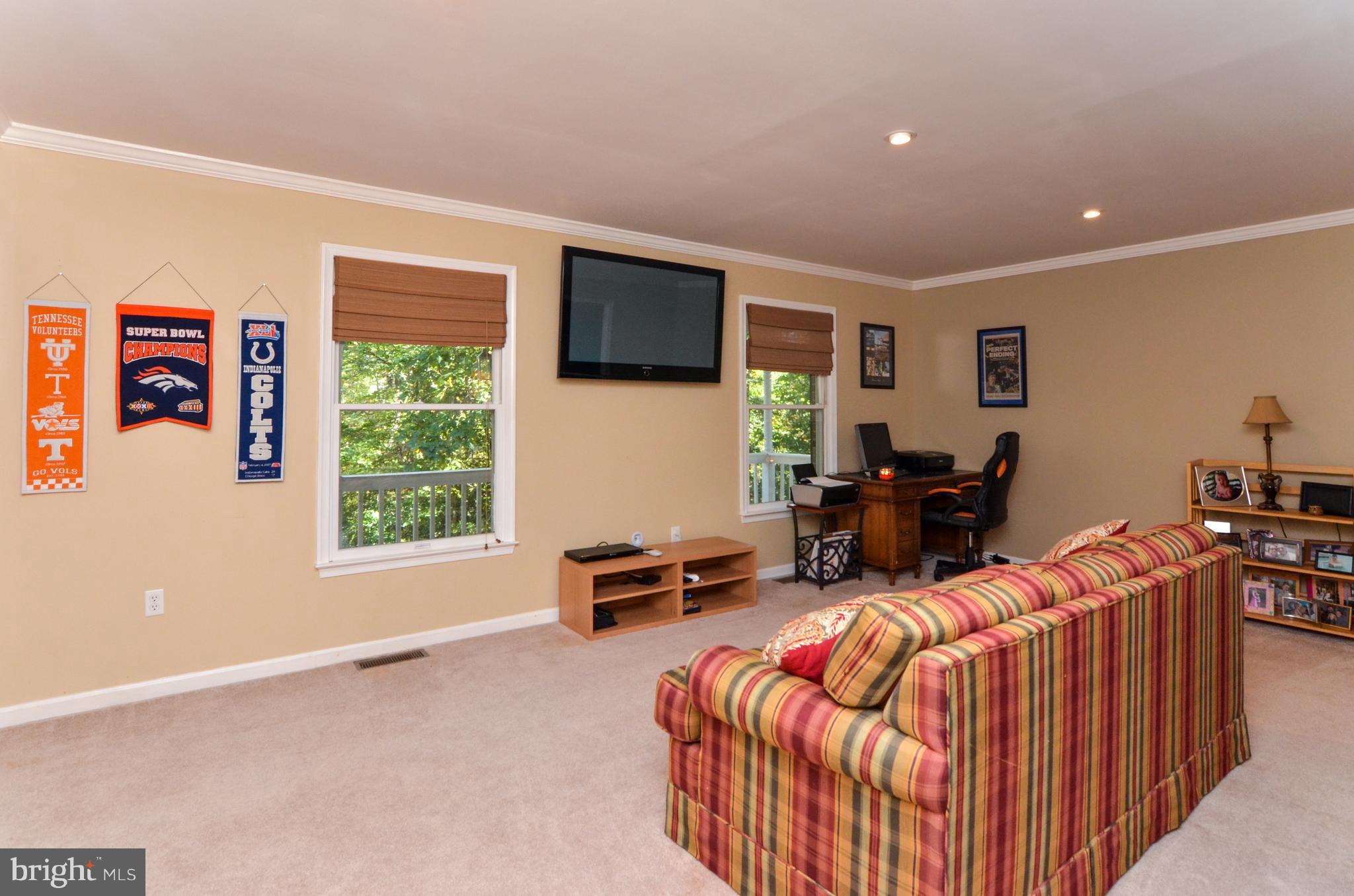 80 Midway Road Stafford, VA 22554 - Photo 14 of 29 Living Room