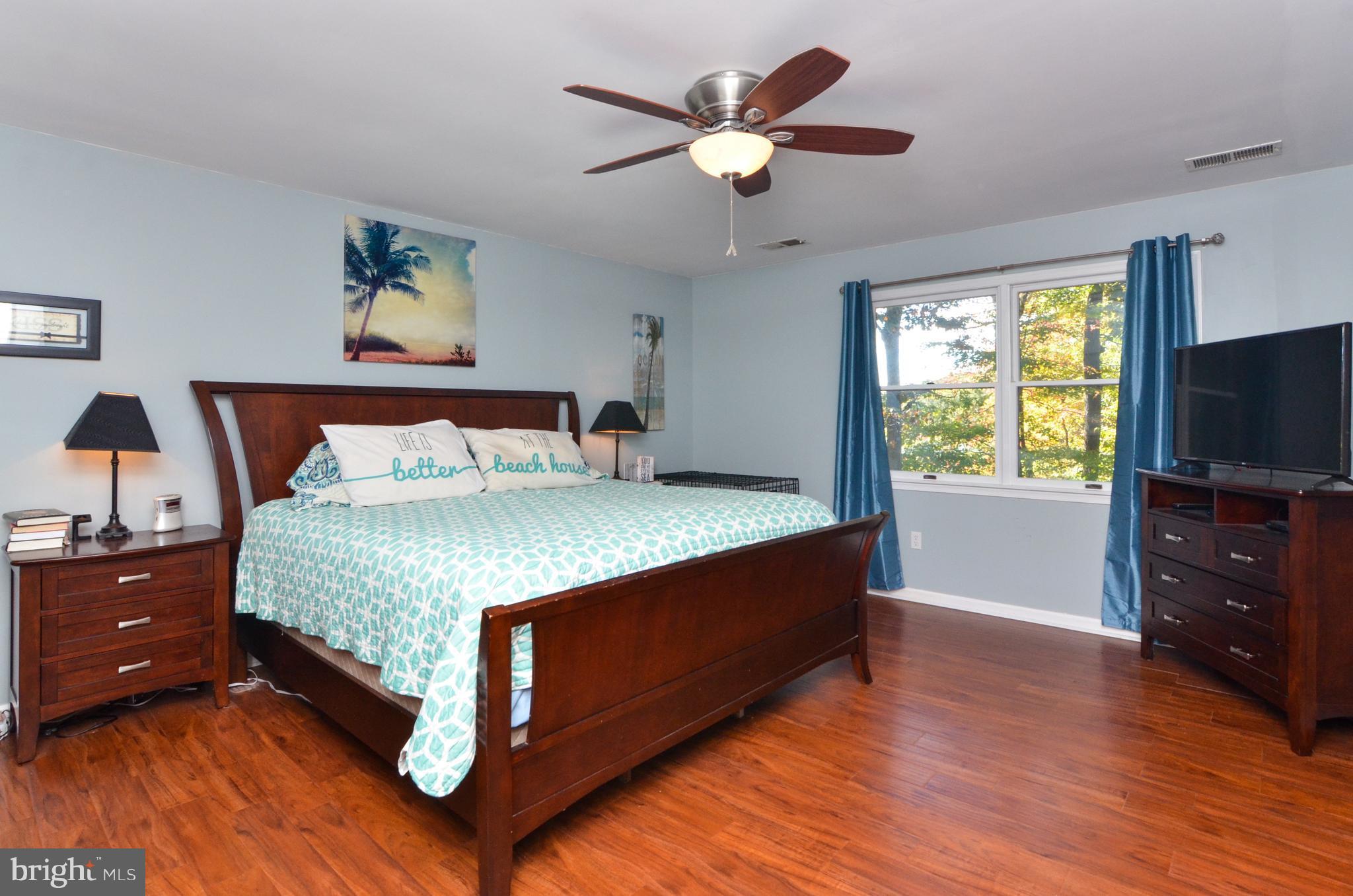 80 Midway Road Stafford, VA 22554 - Photo 19 of 29 LARGE MASTER BEDROOM