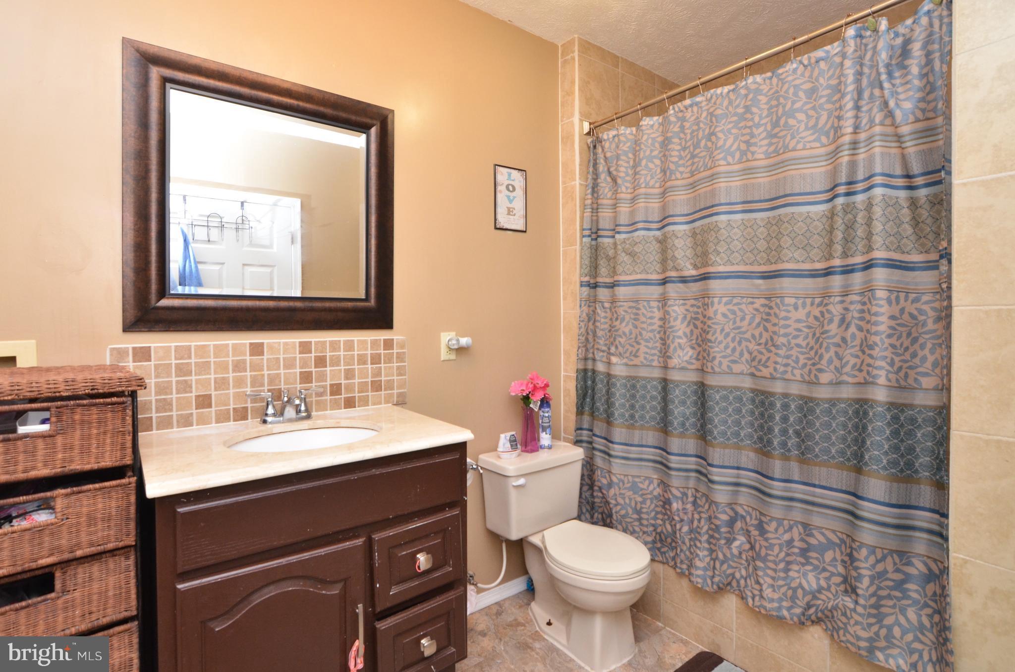 80 Midway Road Stafford, VA 22554 - Photo 27 of 29 LOWER LEVEL FULL BATH