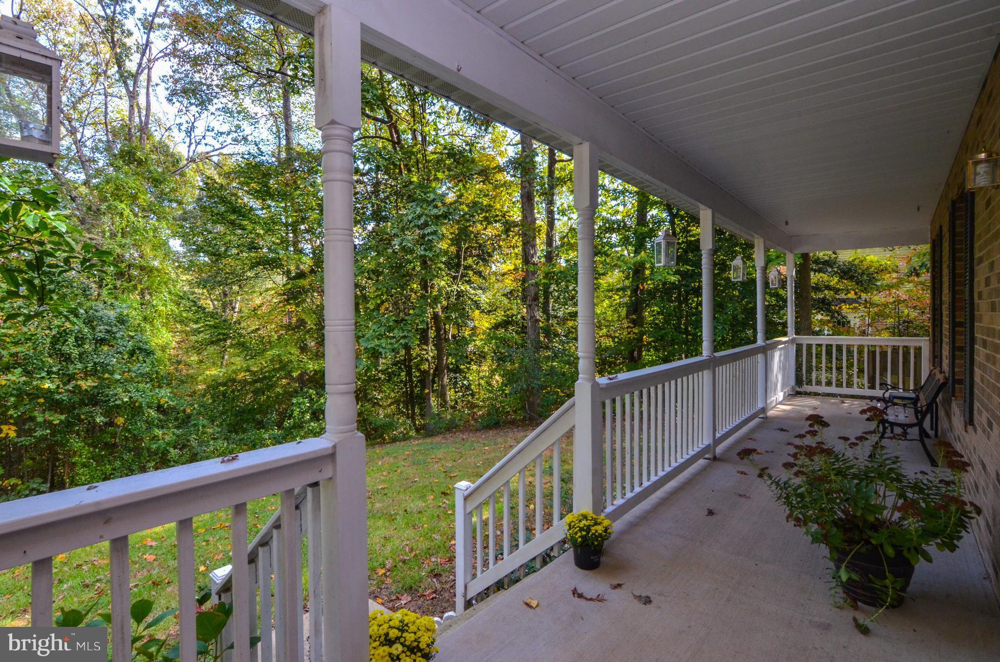 80 Midway Road Stafford, VA 22554 - Photo 4 of 29 LARGE FRONT PORCH