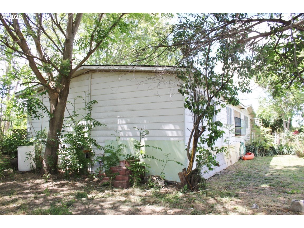 70822 Southwest Douglas Drive Pendleton, OR 97801 - Photo 3 of 7