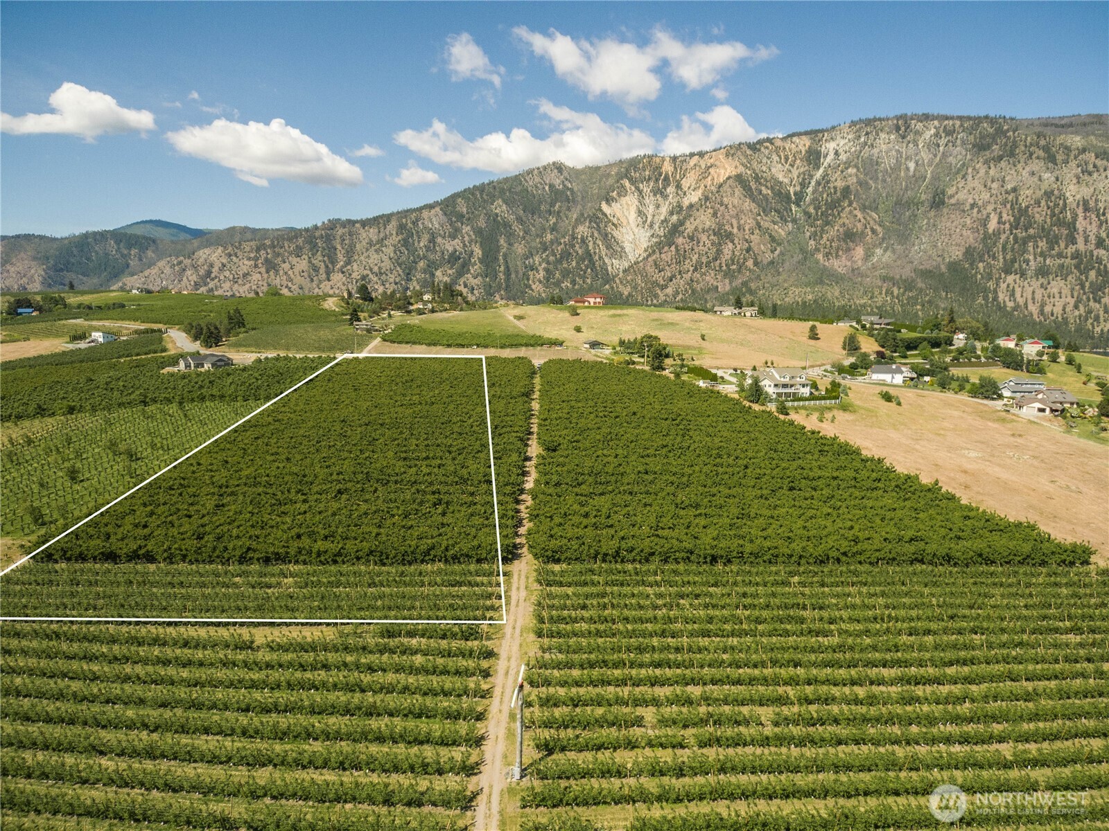 984 Loop Avenue Manson, WA 98831 - Photo 11 of 14 a view of a city